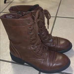 Women’s Brown Arizona Jeans Co. Combat Boots